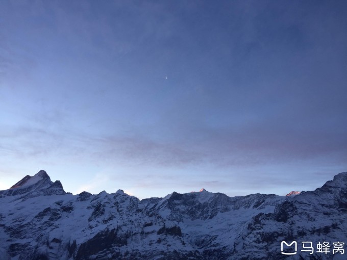 爱游戏-Ning在瑞士队比赛中刷新纪录，晋级下一阶段引发热议！上演精彩一战的简单介绍